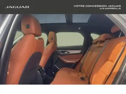 Photo 12 Jaguar F-Pace  P400e Plug-in-Hybrid R-Dynamic SE BVA8 AWD