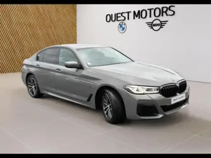 Photo 6 BMW Serie 5 Série 5 545eA xDrive 394ch M Sport Steptronic