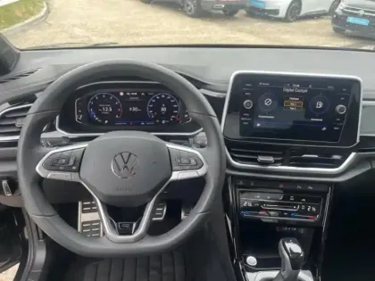 Photo 11 Volkswagen T-roc  1.5 TSI Evo2 150ch R-Line DSG7