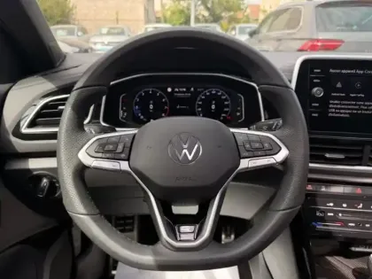 Photo 15 Volkswagen T-roc  1.5 TSI Evo2 150ch R-Line DSG7