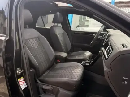 Photo 6 Volkswagen T-roc  1.5 TSI Evo2 150ch R-Line DSG7
