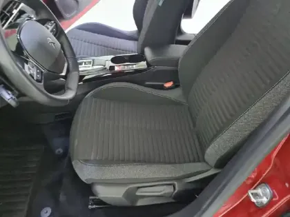 Photo 10 Peugeot 208  Electrique 50 kWh 136ch