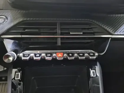 Photo 28 Peugeot 208  Electrique 50 kWh 136ch
