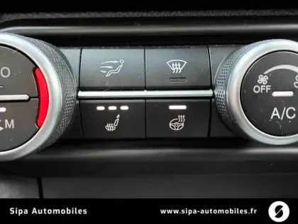 Photo 31 Alfa Romeo Giulia  2.2 180 ch AT8