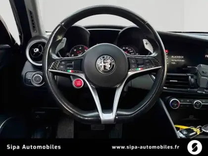 Photo 13 Alfa Romeo Giulia  2.2 180 ch AT8