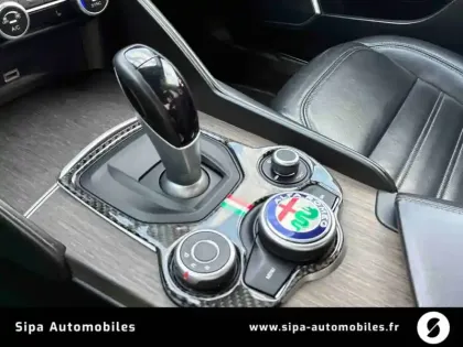 Photo 17 Alfa Romeo Giulia  2.2 180 ch AT8