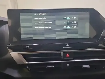 Photo 41 Citroën C4  PureTech 100 S&S BVM6