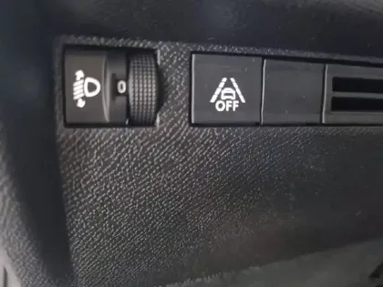 Photo 47 Citroën C4  PureTech 100 S&S BVM6