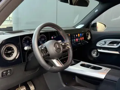 Photo 12 Mercedes GLB  250+ EQ