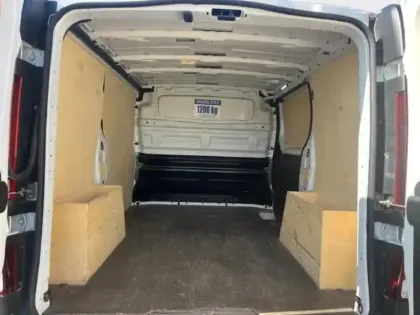 Photo 23 Renault Trafic  Fg L1H1 2T8 2.0 Blue dCi 130ch Confort E6E