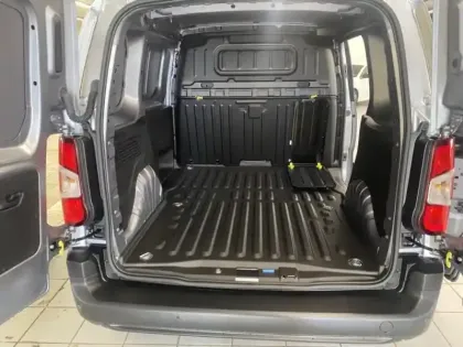 Photo 5 Peugeot Partner  M Diesel 100ch Pro Skill