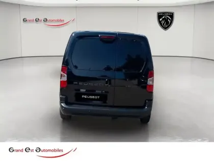 Photo 18 Peugeot Partner  M Diesel 130ch automatique Pack Premium Connect