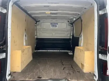 Photo 38 Renault Trafic  Fg L1H1 2T8 2.0 Blue dCi 130ch Confort E6E