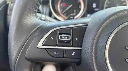 Photo 17 Suzuki Swift  1.2 Dualjet Hybrid Auto (CVT)