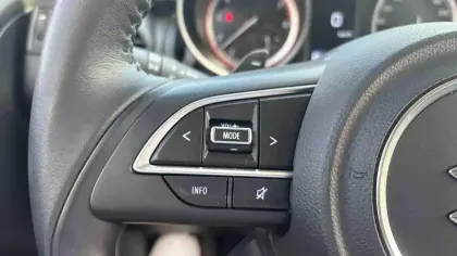 Photo 41 Suzuki Swift  1.2 Dualjet Hybrid Auto (CVT)
