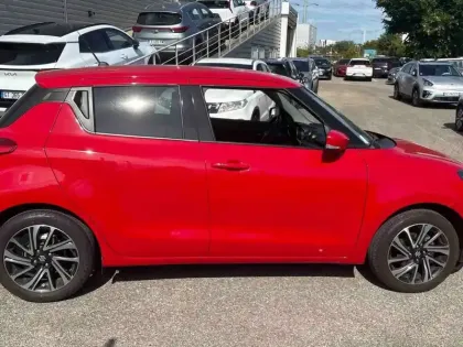 Photo 7 Suzuki Swift  1.2 Dualjet Hybrid Auto (CVT)
