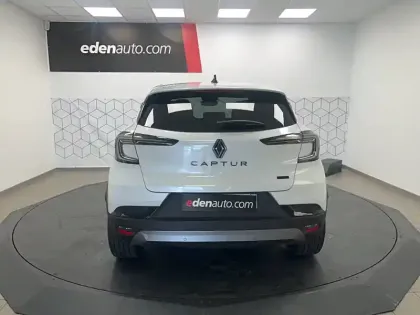 Photo 9 Renault Captur  E-Tech full hybrid 160 ch