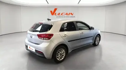 Photo 6 Kia Rio  1.0L T-GDi 100 ch ISG