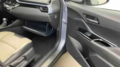 Photo 28 Toyota C-HR  Hybride 2.0L