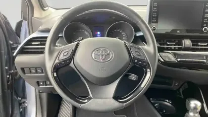 Photo 15 Toyota C-HR  Hybride 2.0L