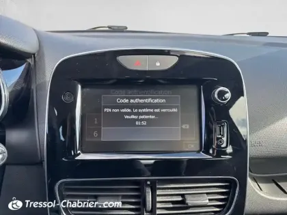Photo 20 Renault Clio  SOCIETE DCI 75 ENERGY E6C AIR