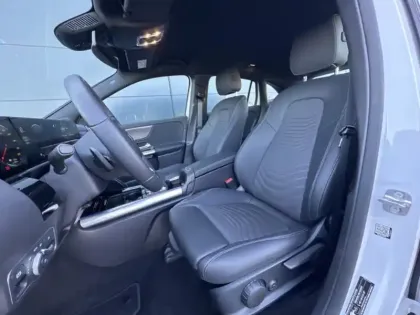 Photo 11 Mercedes EQA 250+ Edition