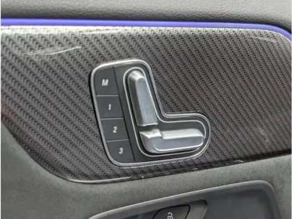Photo 14 Mercedes GLA 250 e Hybrid EQ