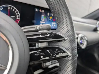 Photo 13 Mercedes Classe A 250 e Hybrid EQ 
