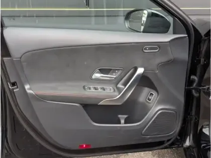 Photo 35 Mercedes Classe A 250 e Hybrid EQ 