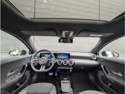 Photo 30 Mercedes Classe A 250 e Hybrid EQ 