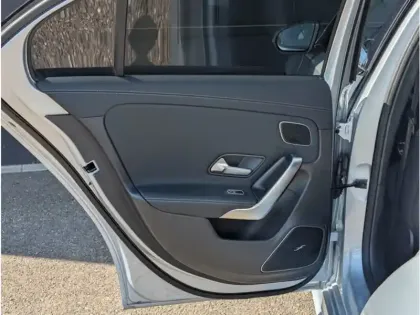 Photo 17 Mercedes Classe A 250 e Hybrid EQ  
