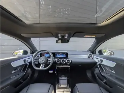 Photo 10 Mercedes Classe A 250 e Hybrid EQ  