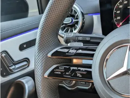 Photo 12 Mercedes Classe A 250 e Hybrid EQ  