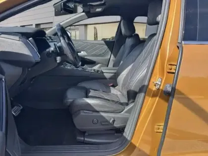 Photo 8 DS DS 7  Crossback E-TENSE 4x4 300ch Rivoli