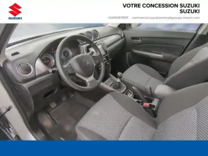 Photo 13 Suzuki Vitara  1.4 Boosterjet Hybrid 129ch Privilège