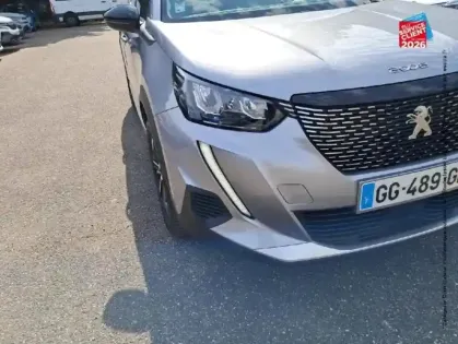 Photo 12 Peugeot 2008  1.2 PureTech 130ch S&S Allure Pack