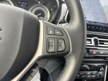 Photo 12 Suzuki S-Cross  1.5 Dualjet Hybrid 115ch Style Auto Allgrip