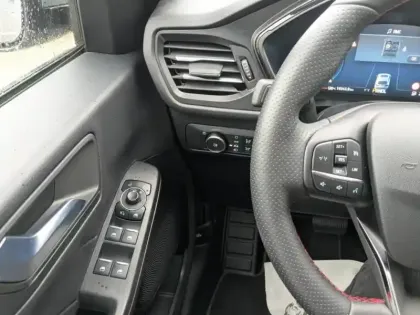 Photo 15 Ford Kuga  2.5 Duratec 180ch Hybrid FlexiFuel ST-Line Powershift