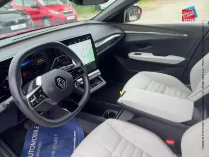Photo 14 Renault Megane  E-Tech Electric EV60 220ch Iconic super charge