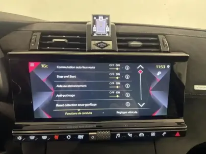 Photo 14 DS DS 7  Crossback BlueHDi 130ch Performance Line + Automatique