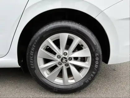 Photo 20 Skoda Scala  1.0 TSI Evo2 116ch Selection
