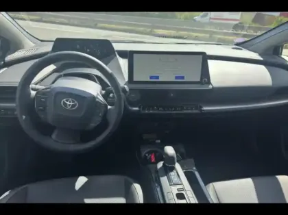 Photo 11 Toyota Prius  Rechargeable Lounge MY25 2.0L 223 ch