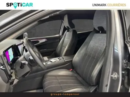 Photo 8 Renault Austral  1.3 TCe mild hybrid 160ch Techno auto - 24