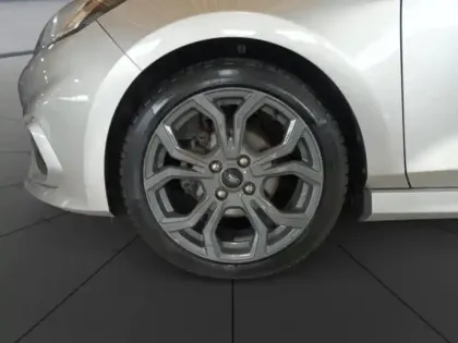 Photo 10 Ford Fiesta  1.0 EcoBoost 95ch ST-Line 5p