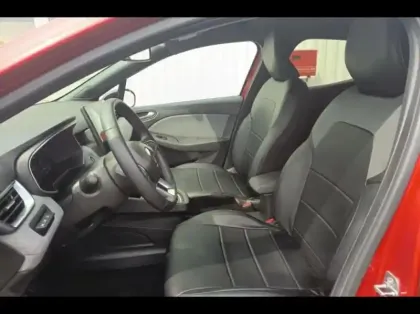 Photo 9 Renault Clio  1.6 E-Tech hybride 145ch Techno