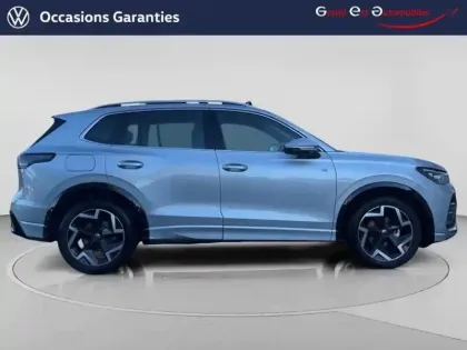 Photo 6 Volkswagen Tiguan  1.5 eTSI 150ch R-Line Edition DSG7