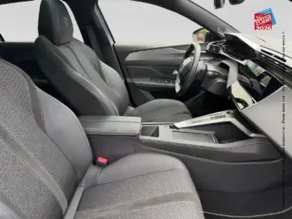 Photo 19 Peugeot 308  1.2 Hybrid 145ch GT e-DCS6
