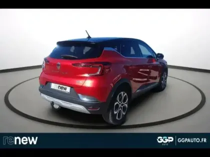 Photo 5 Renault Captur  1.6 E-Tech hybride rechargeable 160ch Techno