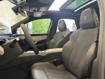 Photo 9 Peugeot 3008  1.2 Hybrid 136ch GT e-DCS6