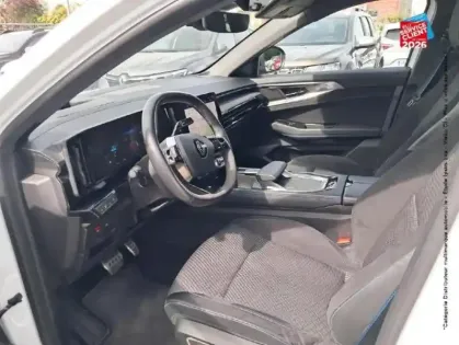 Photo 14 Renault Austral  1.2 E-Tech full hybrid 200ch Iconic esprit Alpine